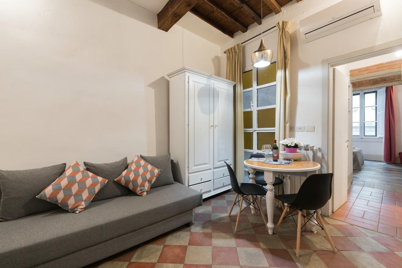 F7 - Santa Croce One Bedroom Flat For 2 Or 3 Guests * Florencia